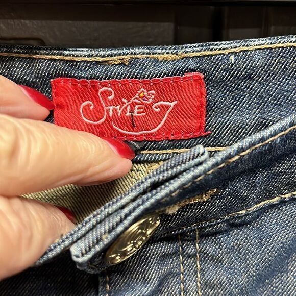 Style7    - Picture 4 of 6